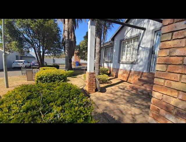 3 BEDROOM TOWNHOUSE FOR SALE IN AMANDASIG